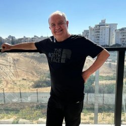 אלי