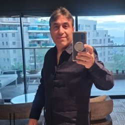 Avi