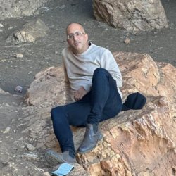שלומי